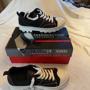 Skechers Roadies True Roots Sneakers